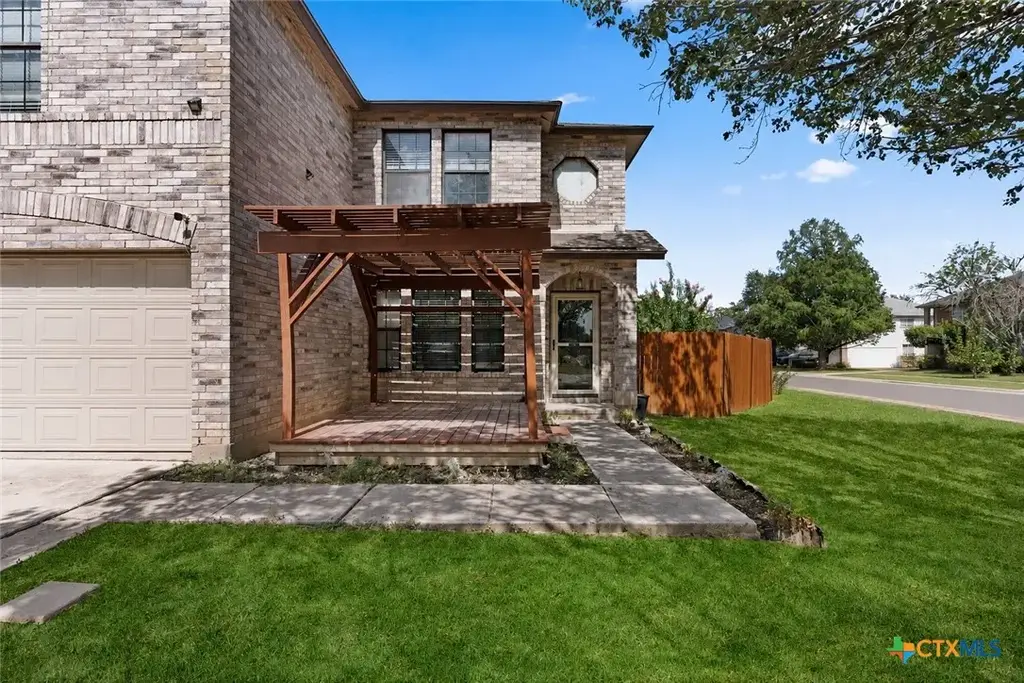 551 Thicket Lane, Kyle