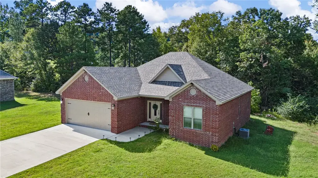 113 Rachel Circle, Russellville