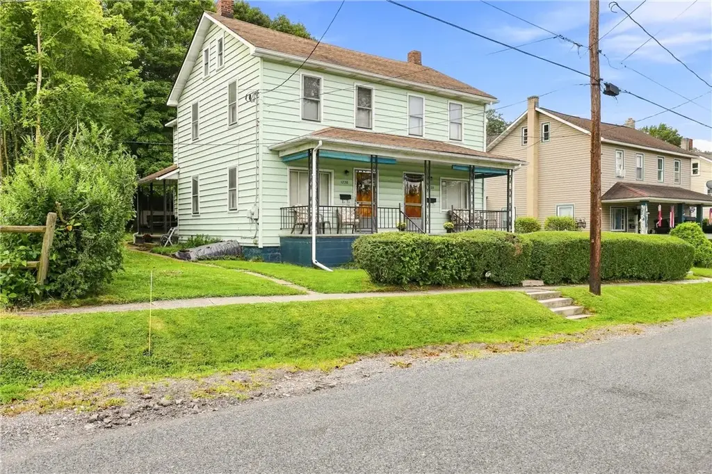 1220 Main Street, Windber