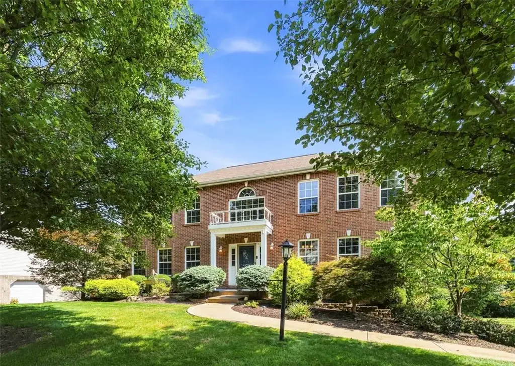 1512 Laurel Ridge Drive , Moon/Crescent