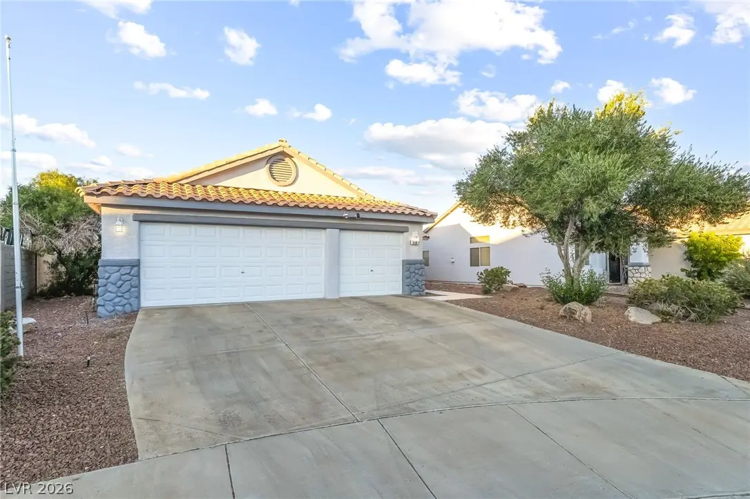 Photo of Listing #2812539