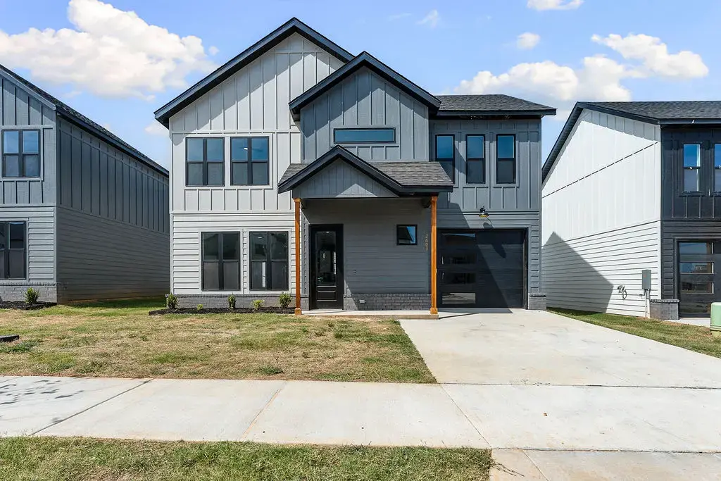 2603 W Berkeley Avenue, Rogers