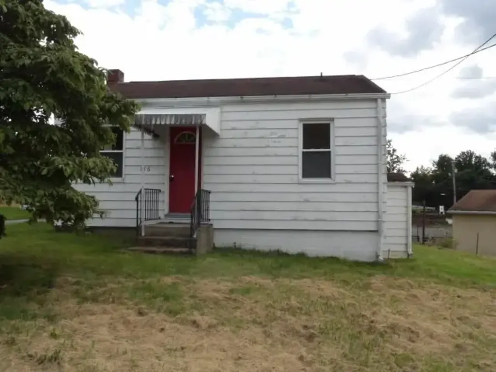 716 Demuth Street, Richland School District