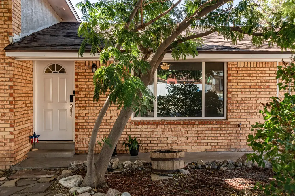 12205 Victoria Falls Drive Ne, Albuquerque