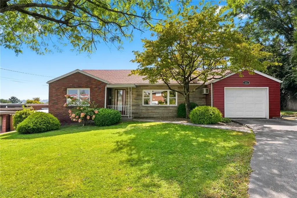 441 Morgantown Street, Uniontown