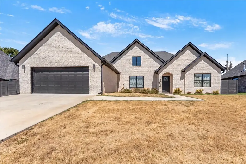 1803 Lazy L Street, Rogers