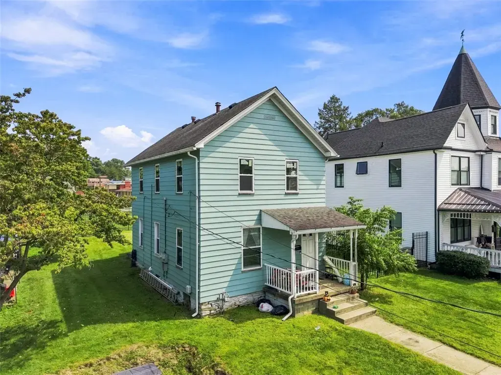 222 Hastings Avenue , Oakdale