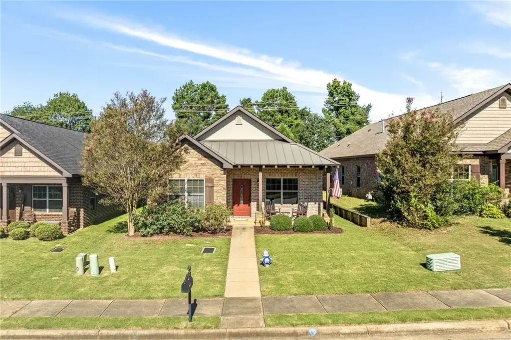 2693 Canal Ct, Auburn