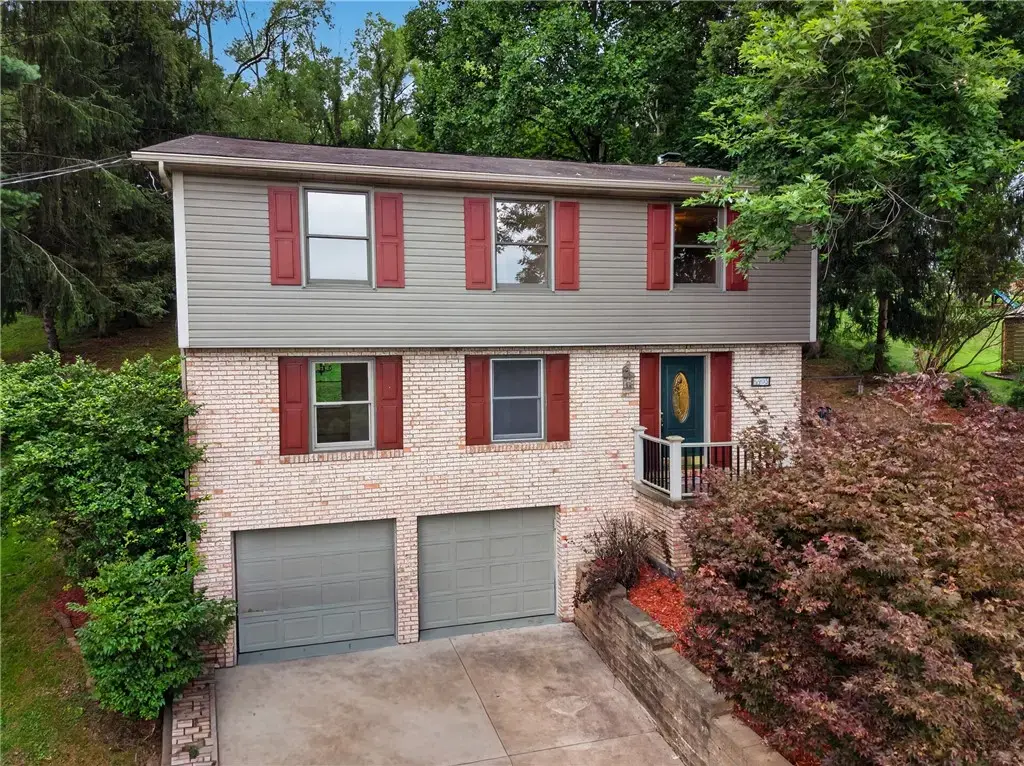 905 Bebout Road , Peters