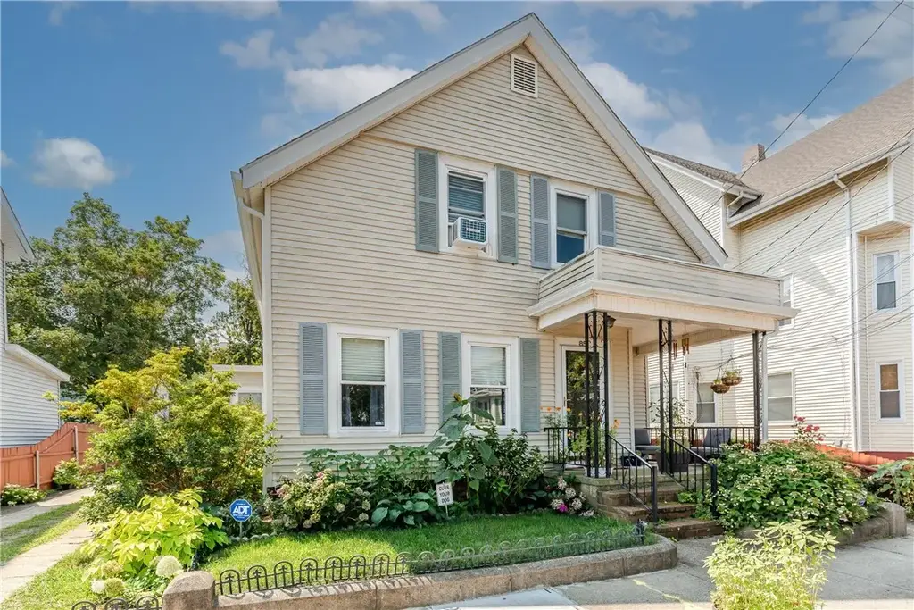 85 Armistice Blvd, Pawtucket