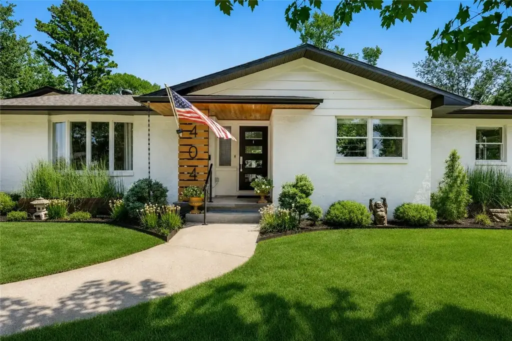 404 Nw H Street, Bentonville