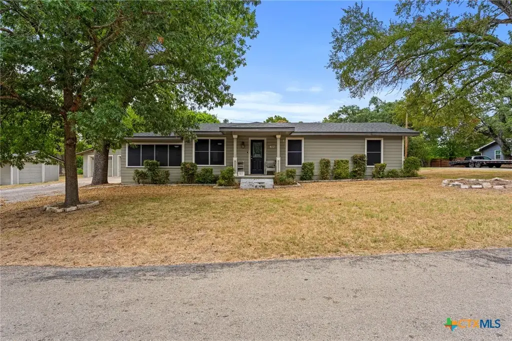 413 Woodland Point Road, Belton