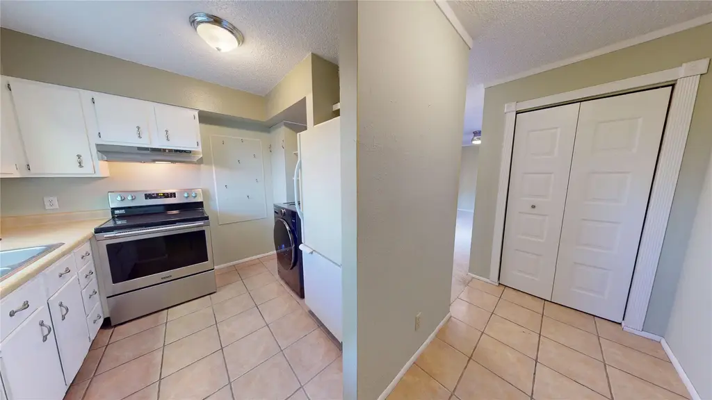 77 Park Lane # D, Los Alamos