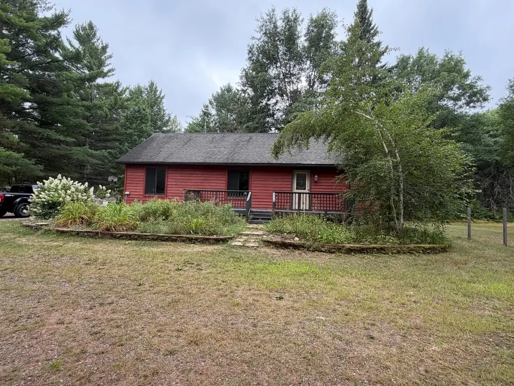 5279 Hwy 51, Manitowish Waters