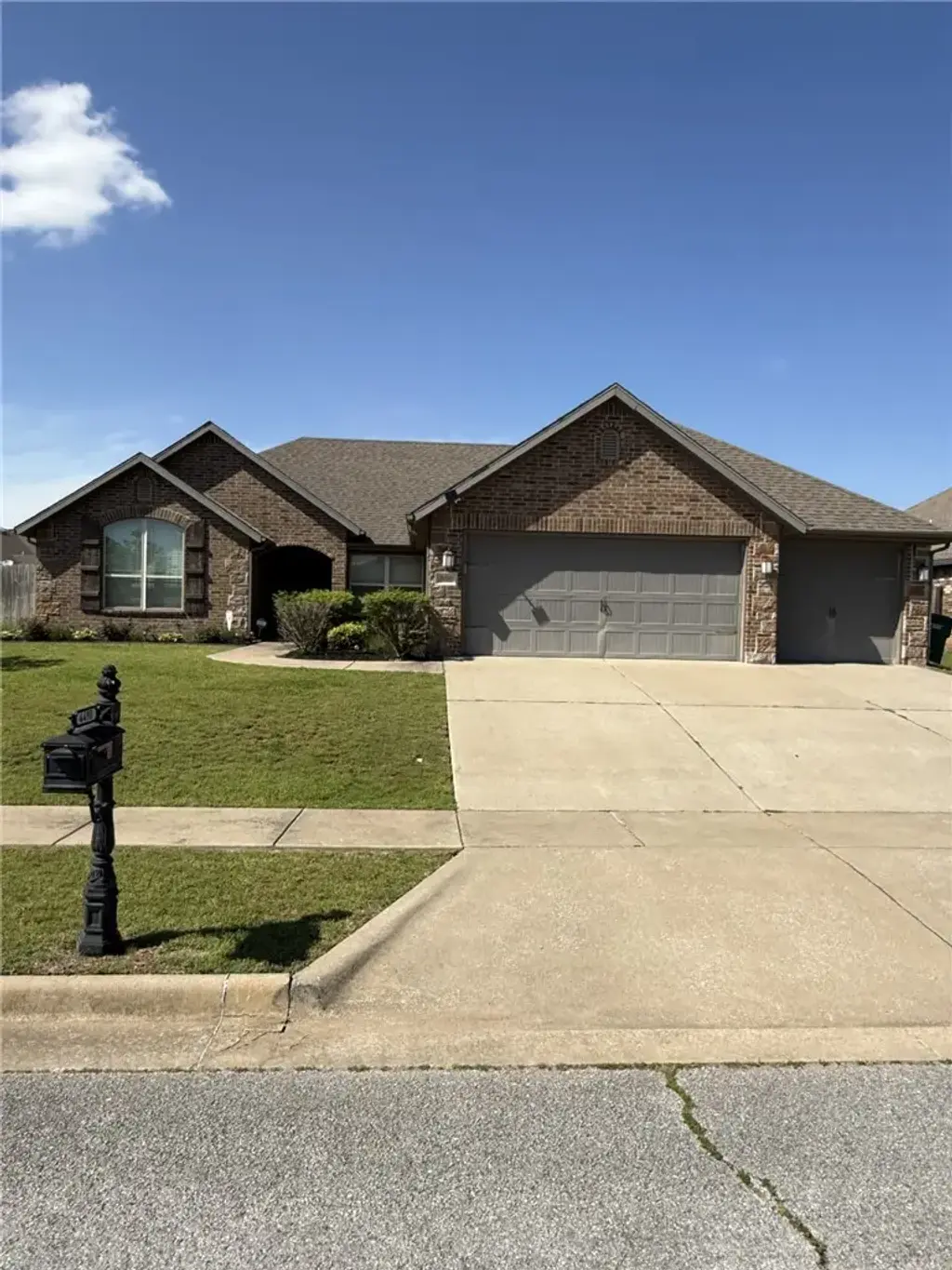 4490 W Wyoming Drive, Fayetteville
