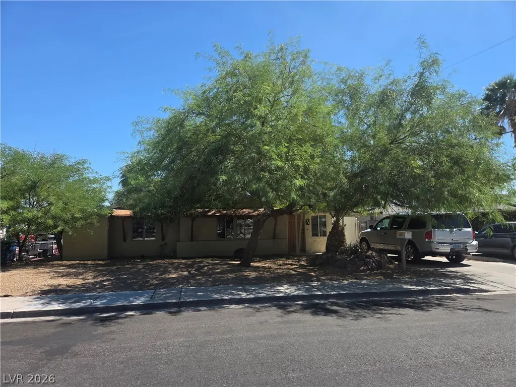 Photo of Listing #2815876