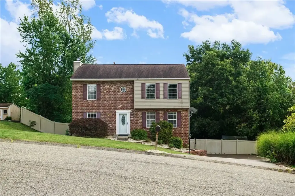7335 Deer Run Circle , Imperial