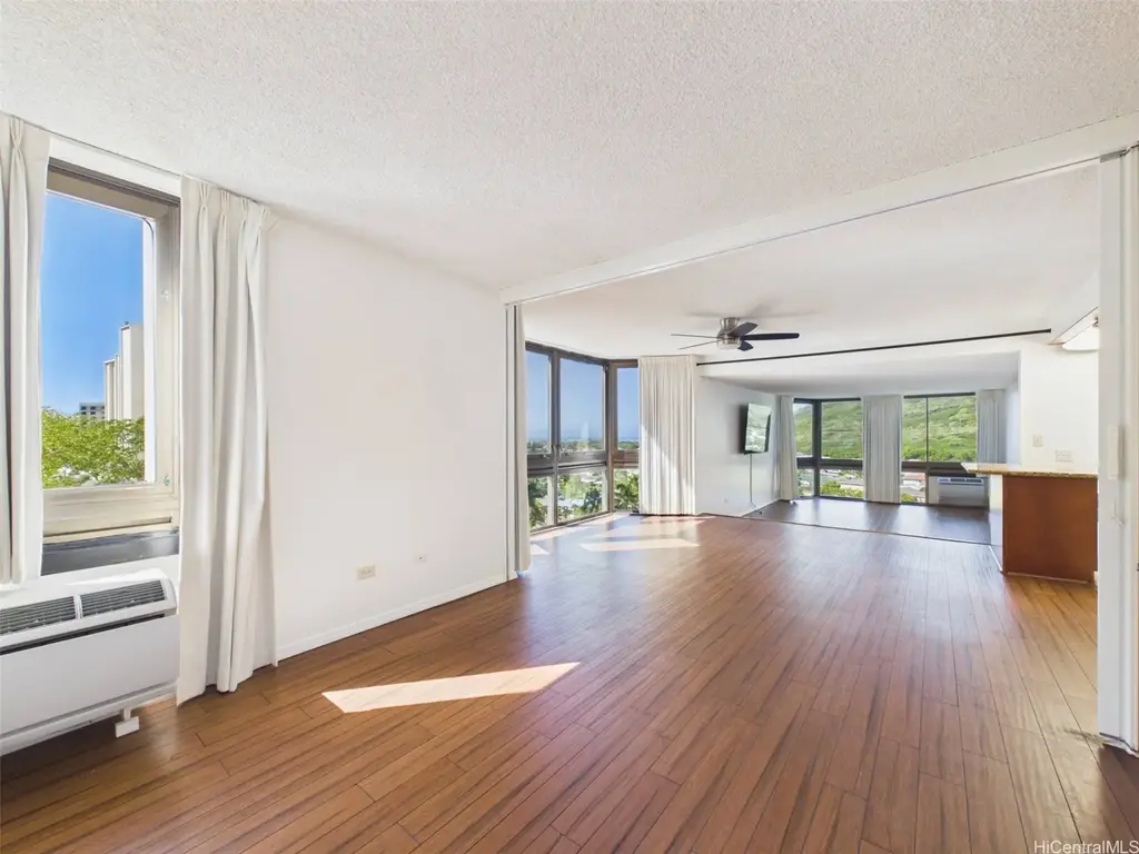 (unit #2/9l) 521 Hahaione Street, Honolulu