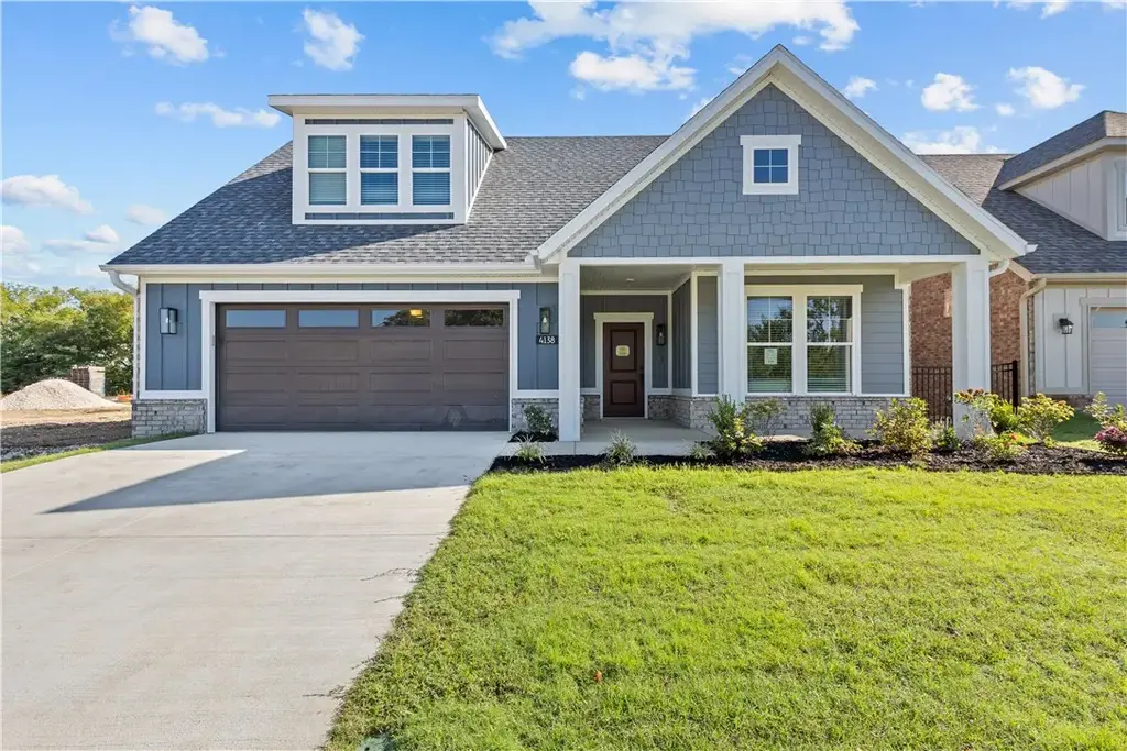 4259 W Huron Loop, Fayetteville