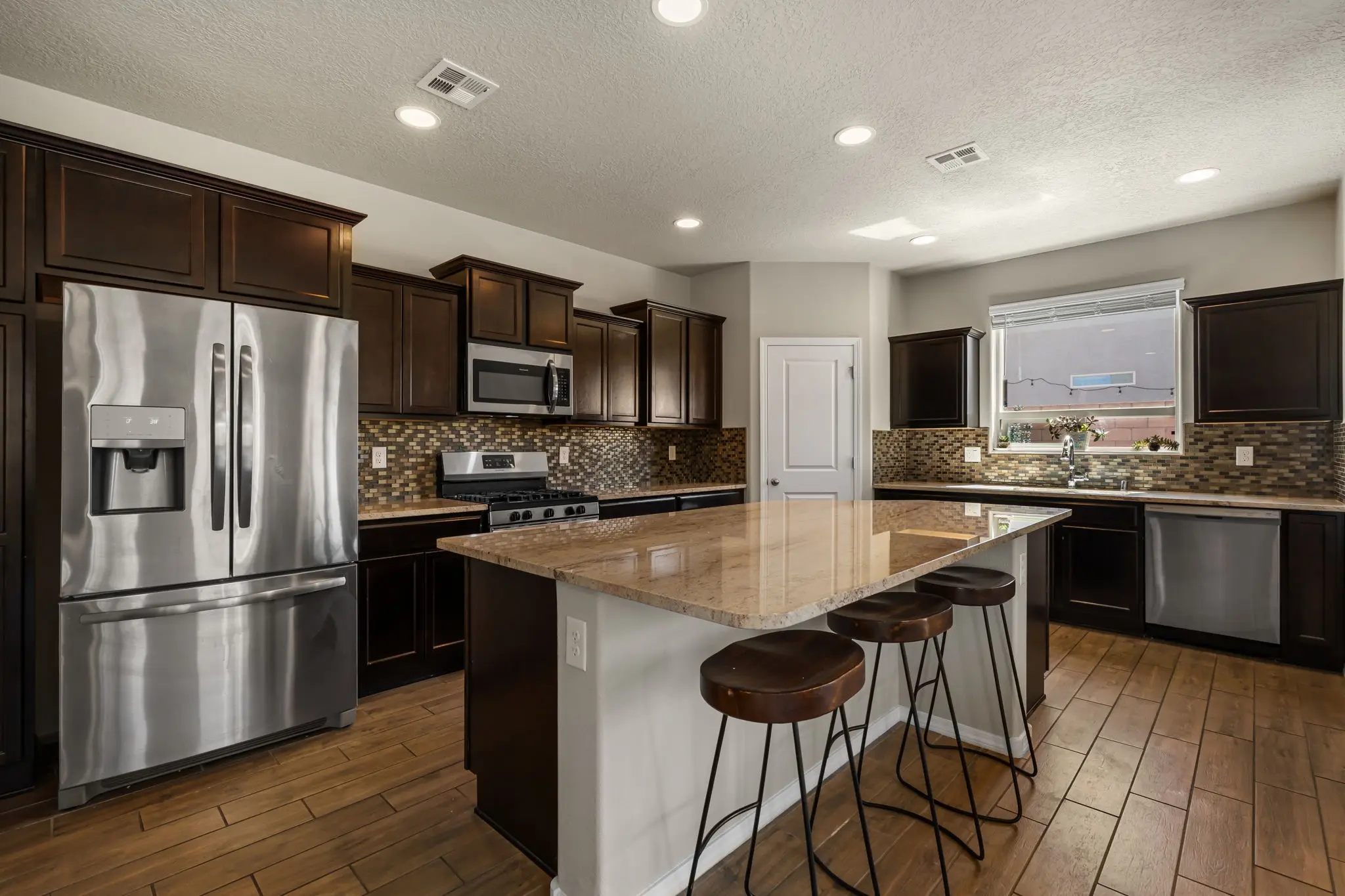 5208 Via Nube, Santa Fe