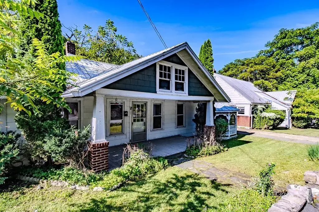 192 & 206 Orchard Street, Boone