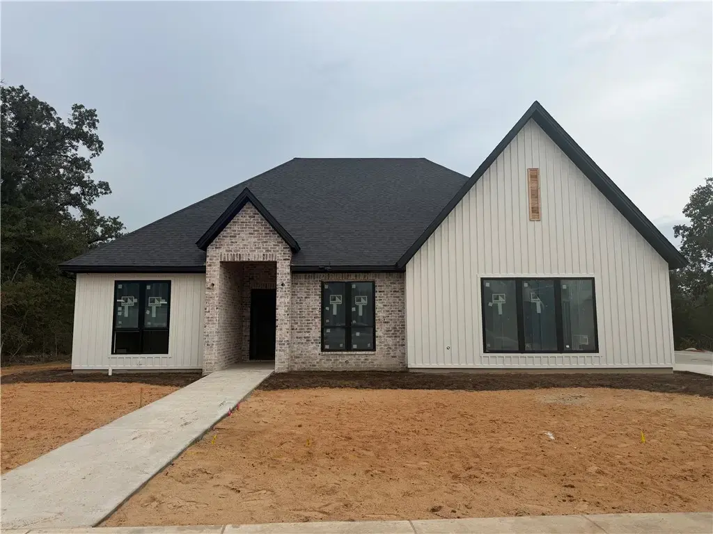 4610 Sawgrass, College Station