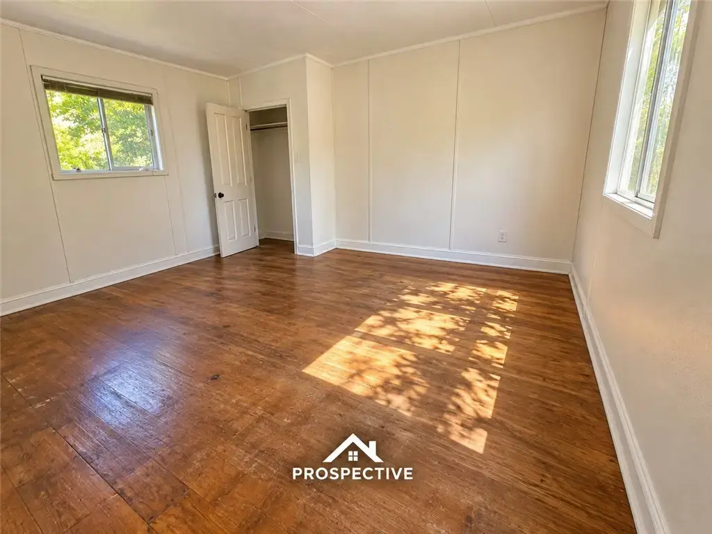 7 Short Street , Franklin