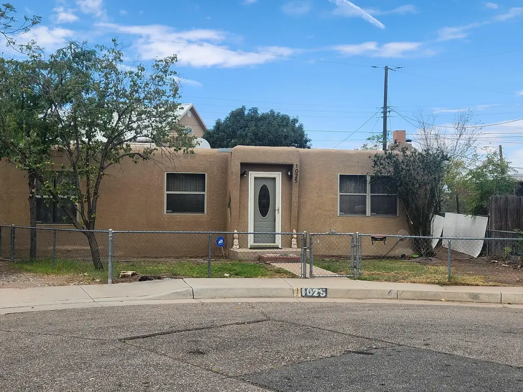 1025 Lynch Court Nw, Albuquerque