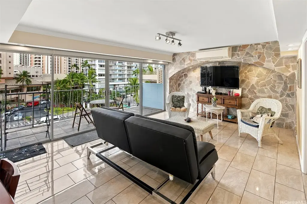 1804 Ala Moana Boulevard # 6b, Honolulu