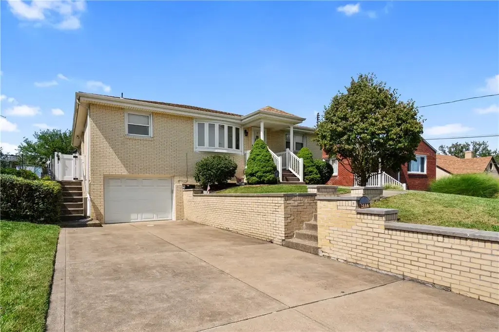 2116 Pennsylvania Avenue, West Mifflin
