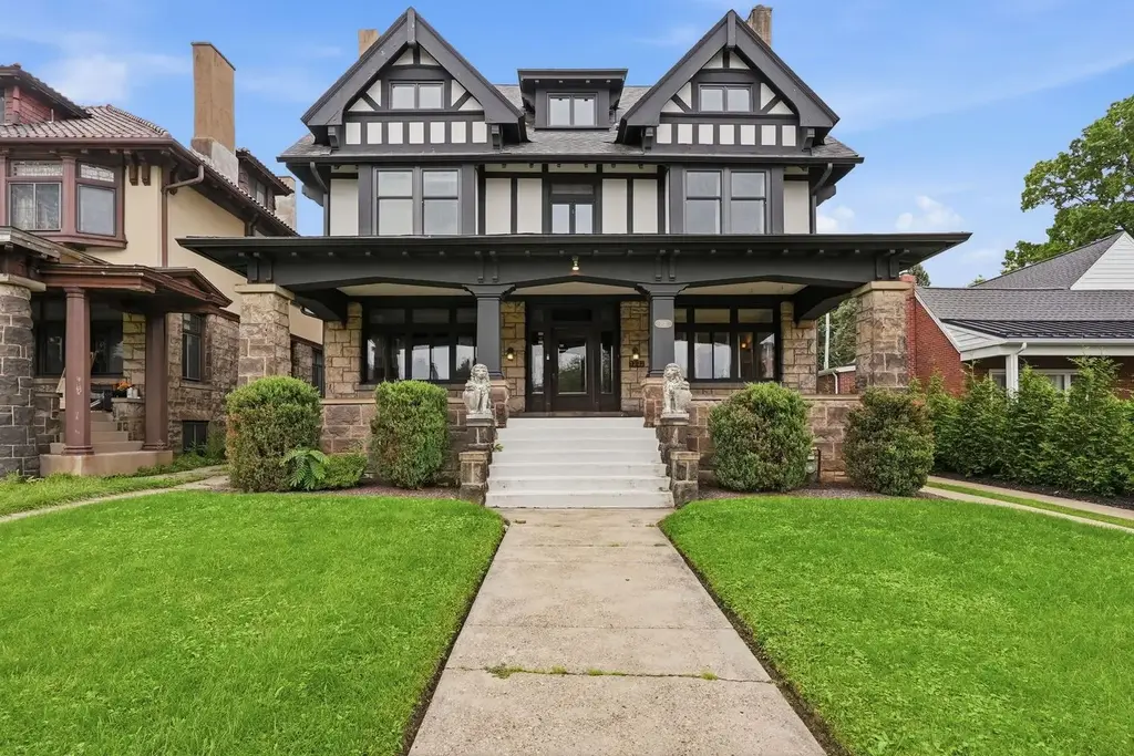 1232 Highland, Highland Park
