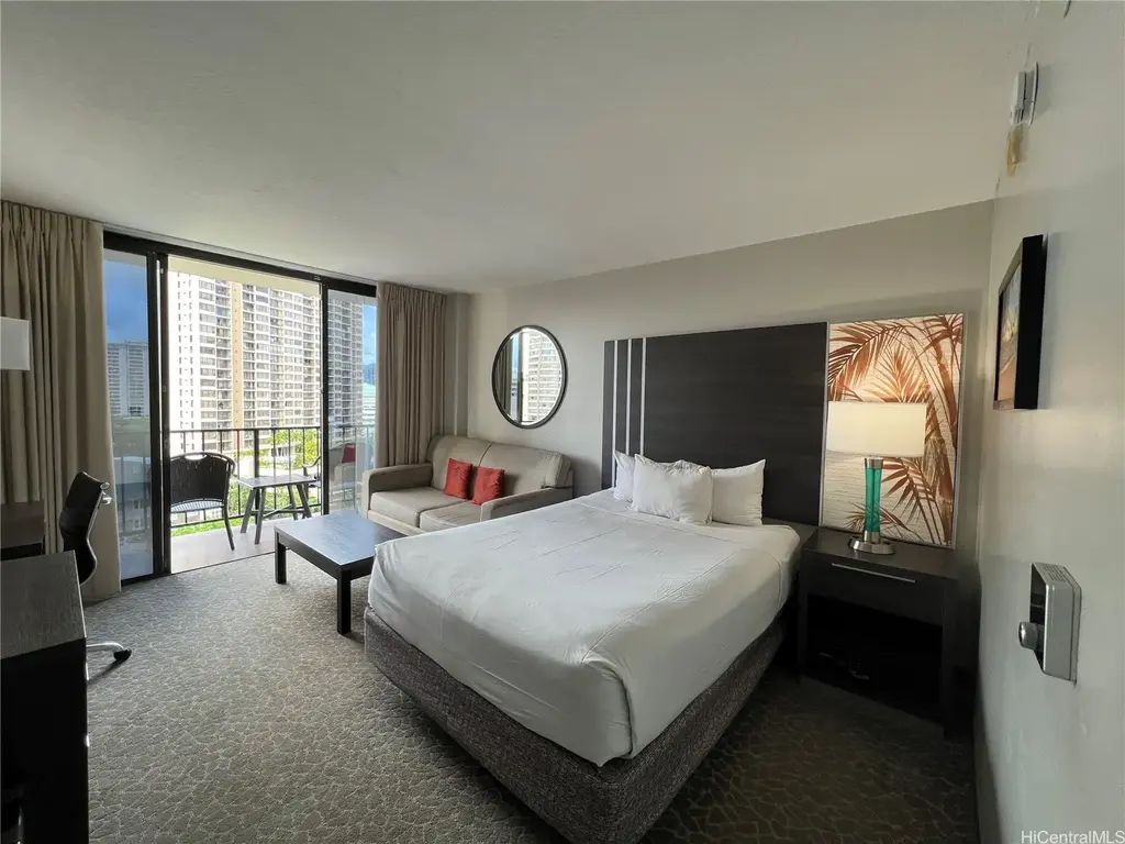 (unit #725) 1850 Ala Moana Boulevard, Honolulu
