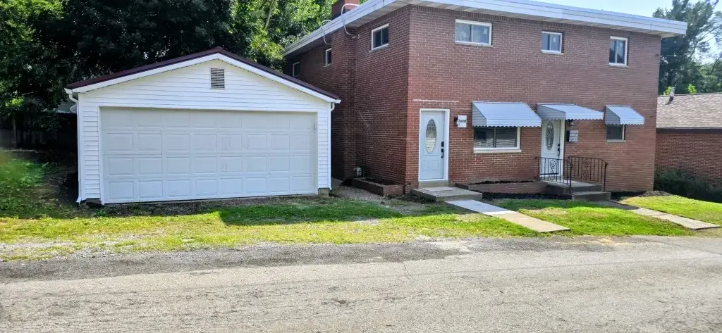 1016 Virginia Way, Brackenridge