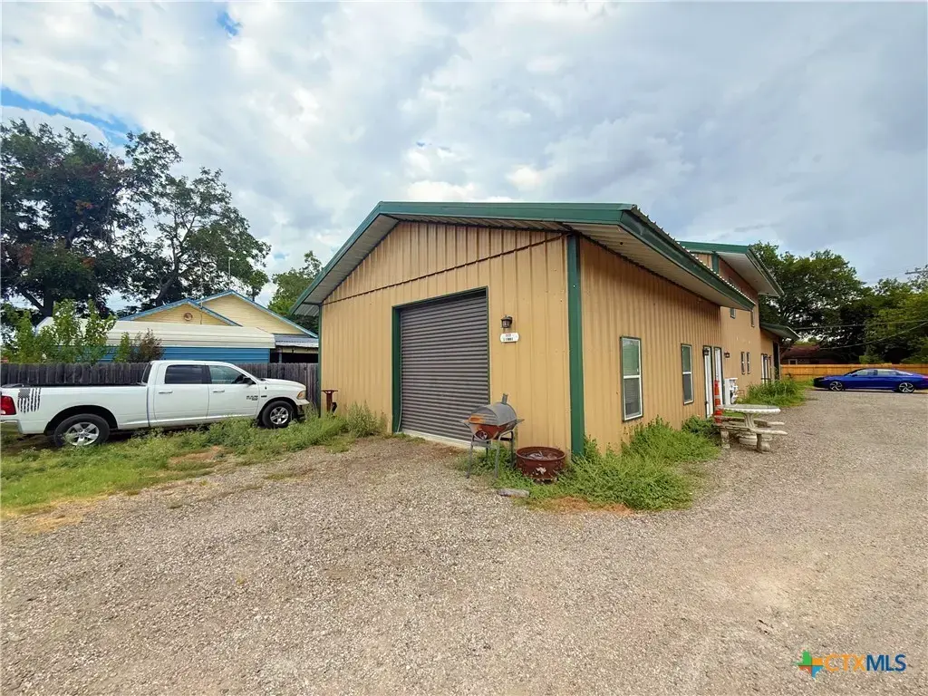 117 S Emma A, Bartlett