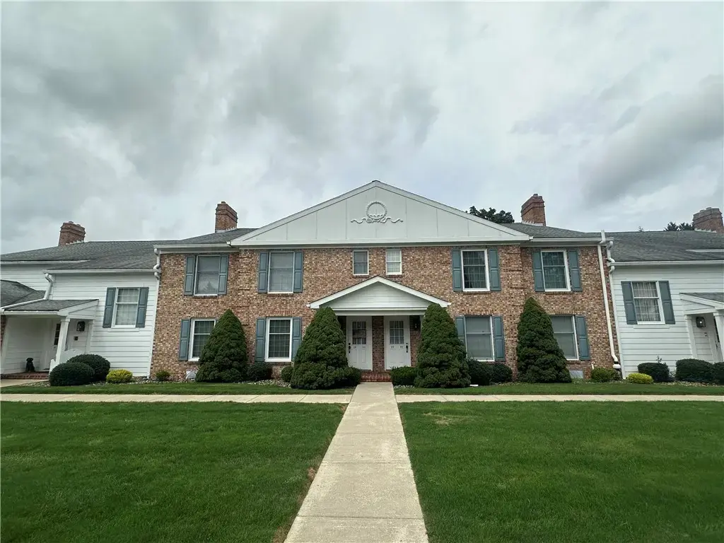 286 Windsor Ridge 26, Neshannock