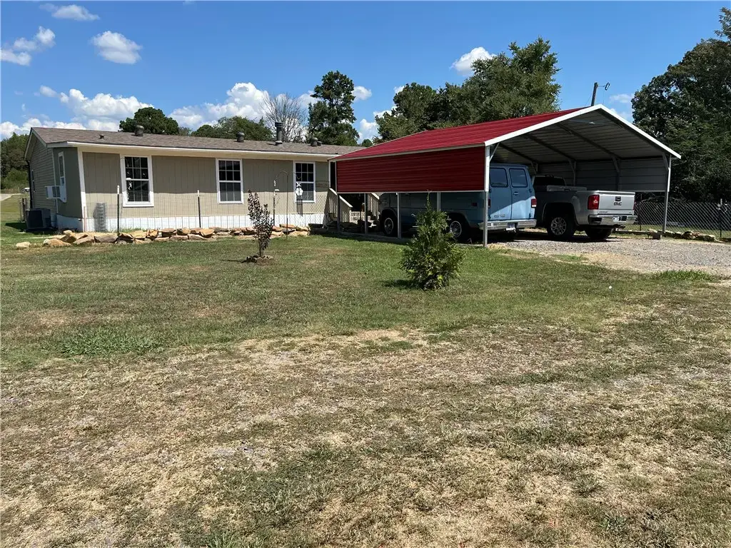 237 Glenn Road, Clinton