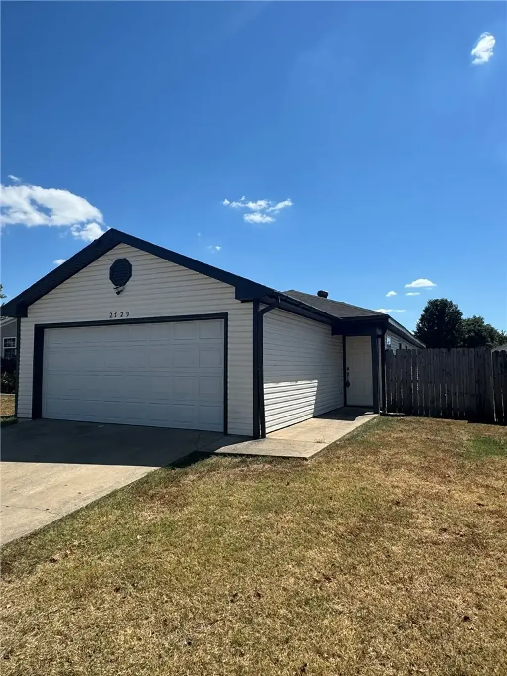 2729 Lenox Court, Springdale