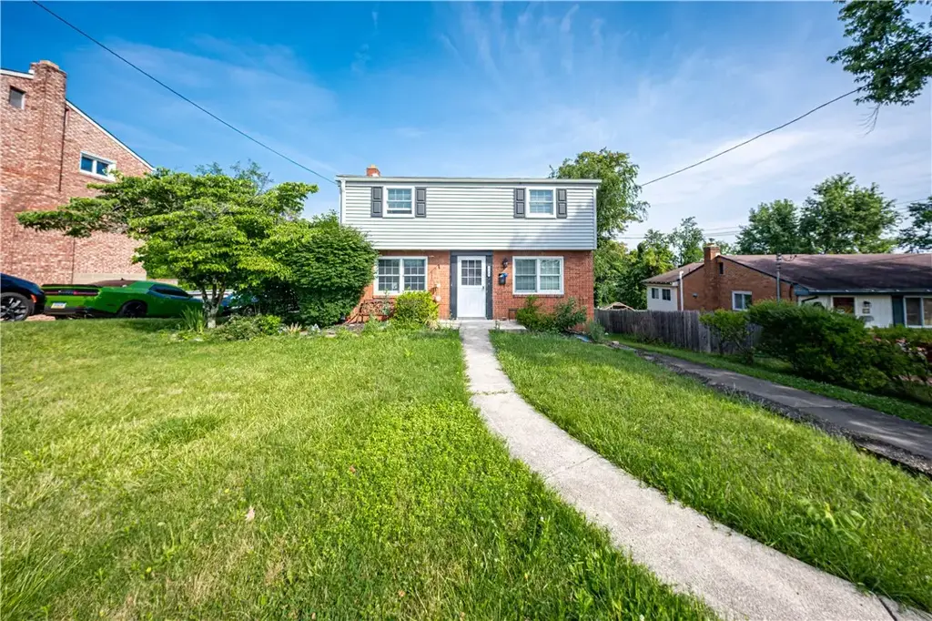 810 Sweetleaf Drive , Monroeville