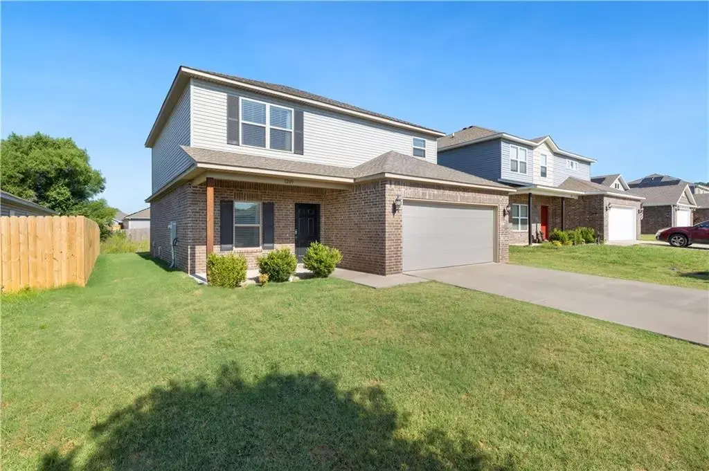 1209 S Ivory Bill Lane, Fayetteville