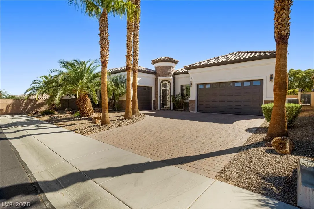 Photo of Listing #2816066