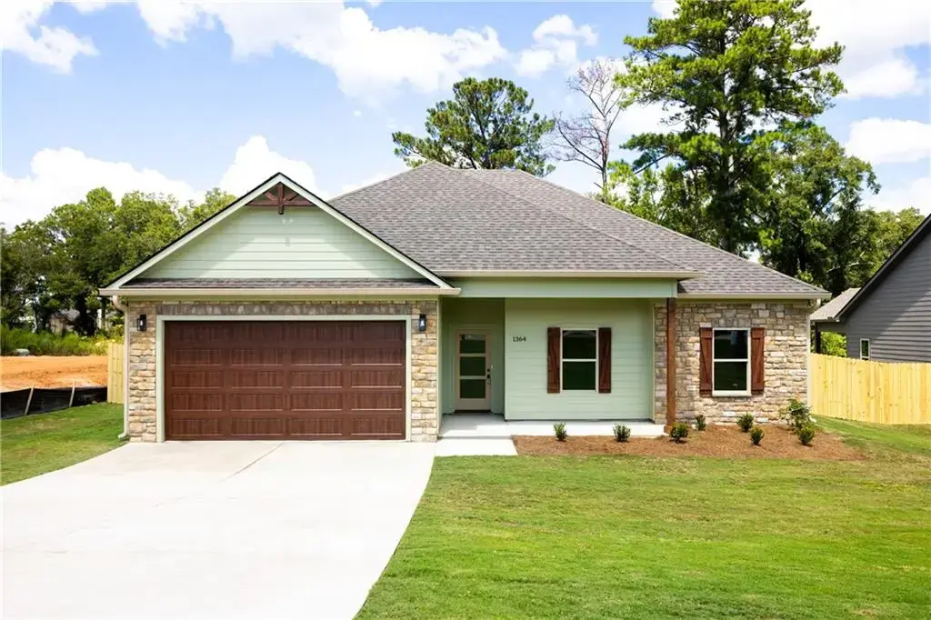 1364 Lee Rd 219, Phenix City