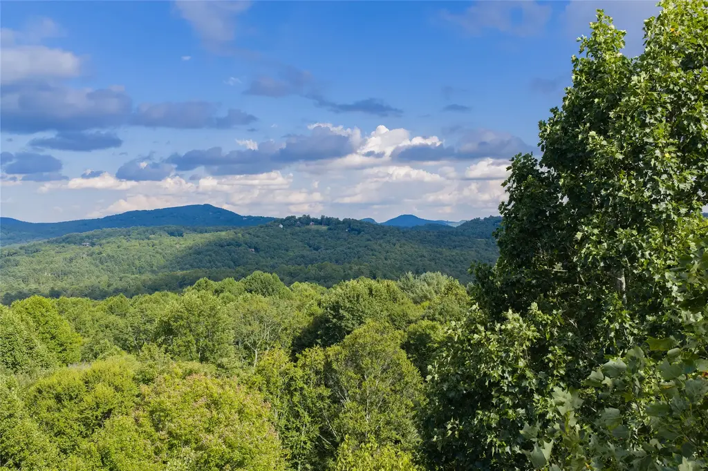 40 Center Ridge Road, Cullowhee