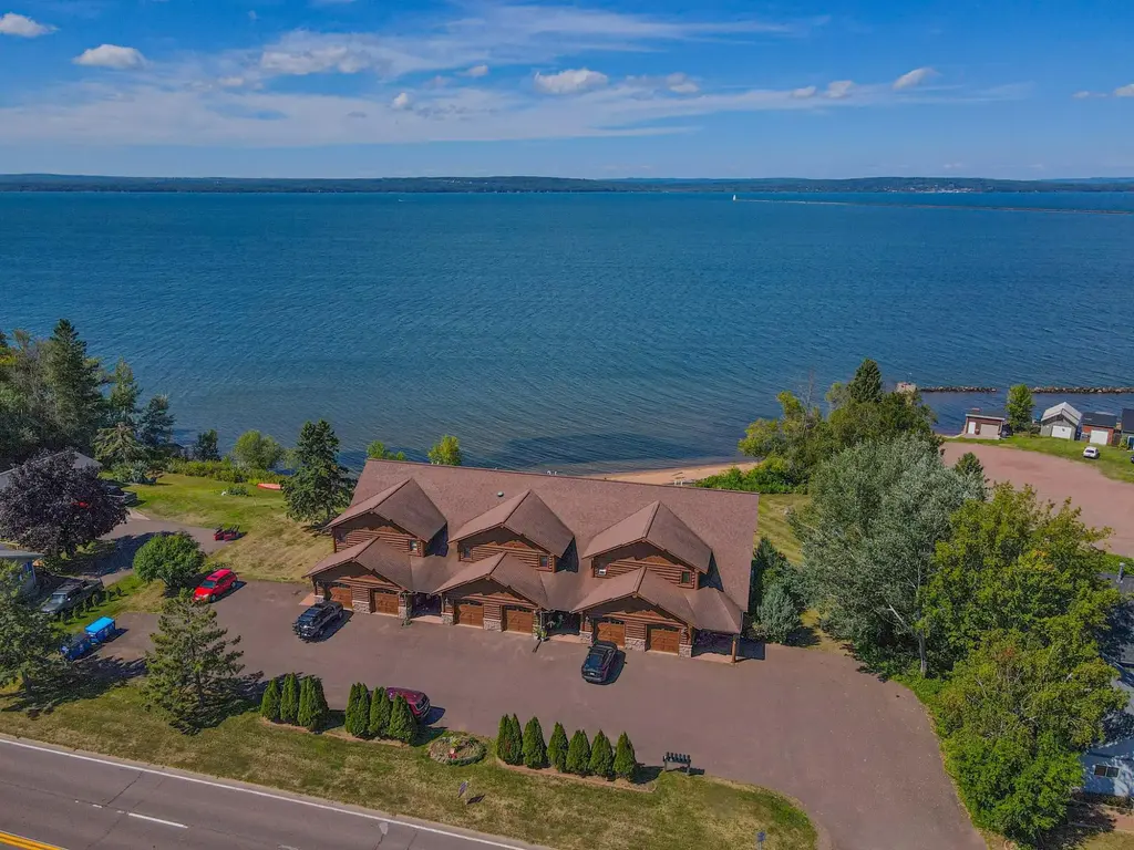 2729 Lake Shore Dr # 5, Ashland