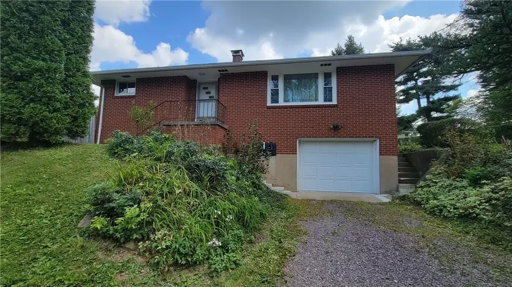 1390 Center Avenue , Somerset