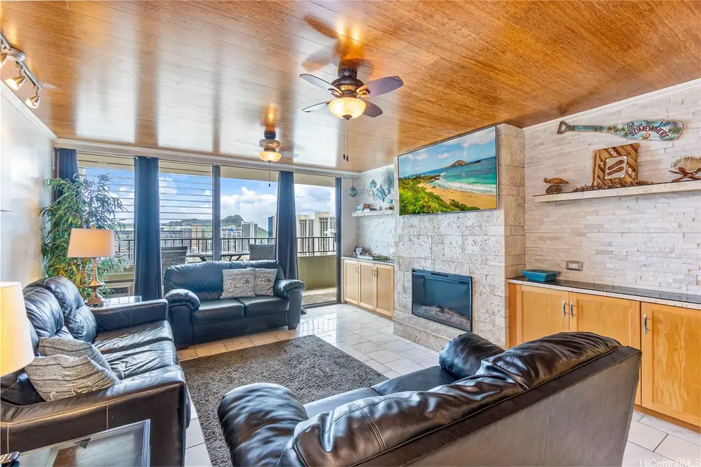 2240 Kuhio Avenue # 3203, Honolulu