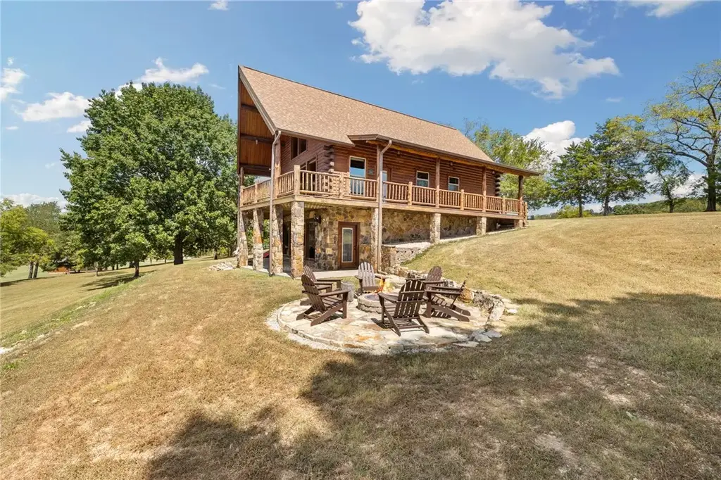 939 Terra Vista Road, Berryville