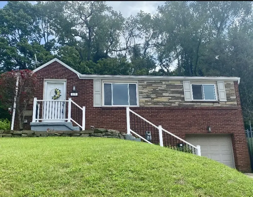 89 Bruceton Road, Pleasant Hills