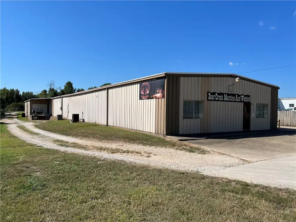 320 Industrial Park Road, Harrison