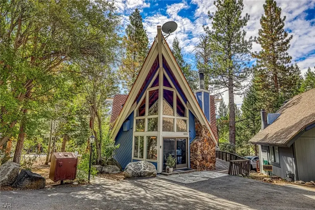 669 Country Club Dr, Incline Village