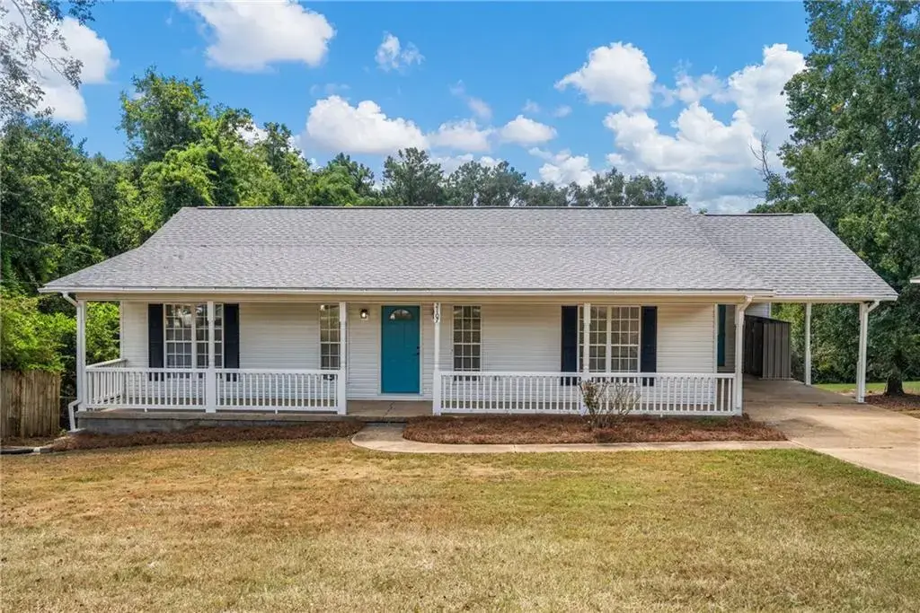 2107 S Seale Rd, Phenix City